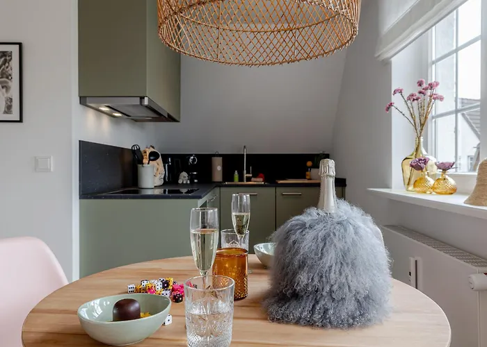 Kajuete #12 Dock 6a * Westerland