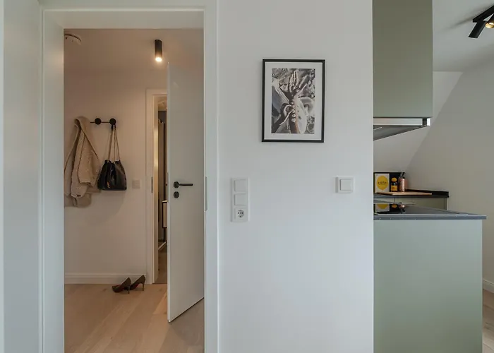 Kajuete #12 Dock 6a *