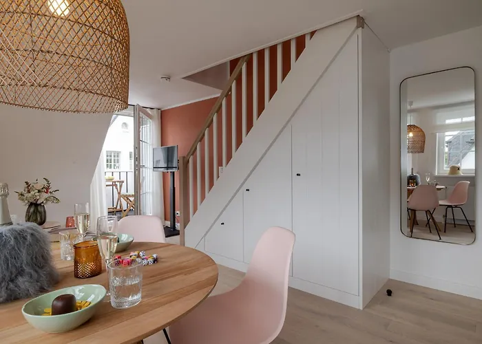 Kajuete #12 Dock 6a *